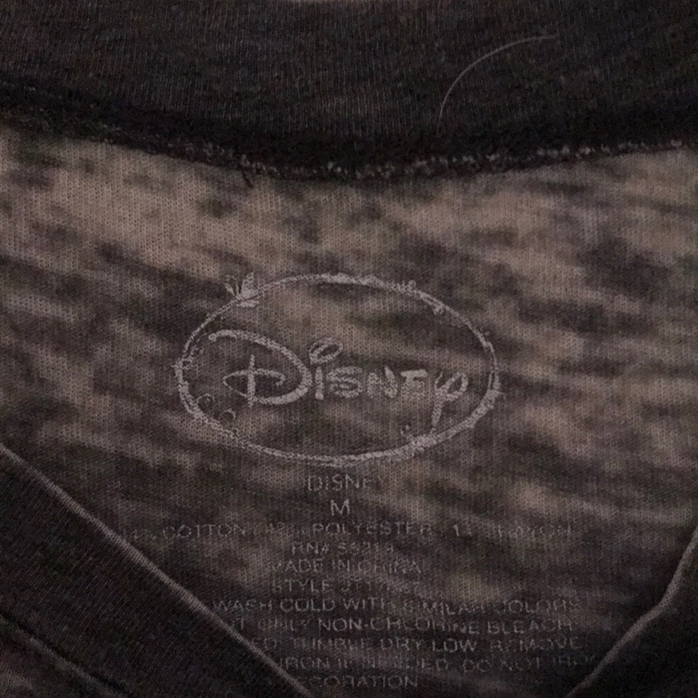Distressed tee - Picture 2 of 4